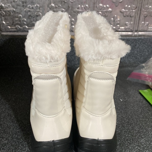 Easy Street Frazer Waterproof Women's Boots Size 9 M - Picture 8 of 11